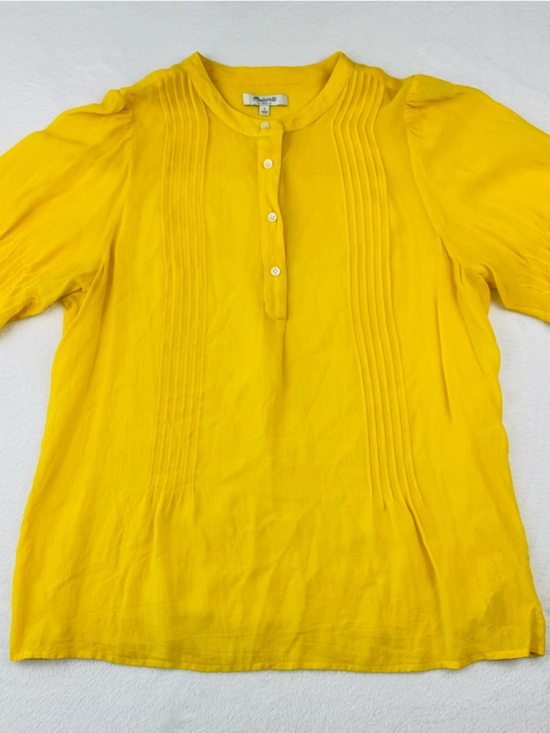Madewell Tops - Madewell pintucked blouse. Short, pleated sleeves. 100% Silk. Women’s size L.